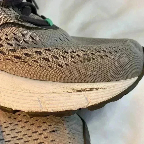 Brooks Ariel 20 Gray & Green Woman’s Running Tennis Shoes. Size 10. - Picture 11 of 16